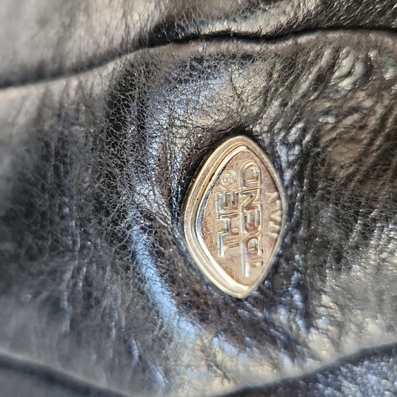 The Trend / Elegant Black Leather Shoulder Bag / Made In Italy - Picture 10 of 10